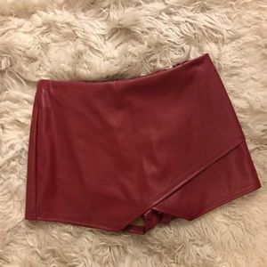 American threads faux leather envelope skort